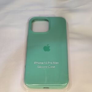 Apple iPhone 16 Pro Max Silicone Cover - Mint